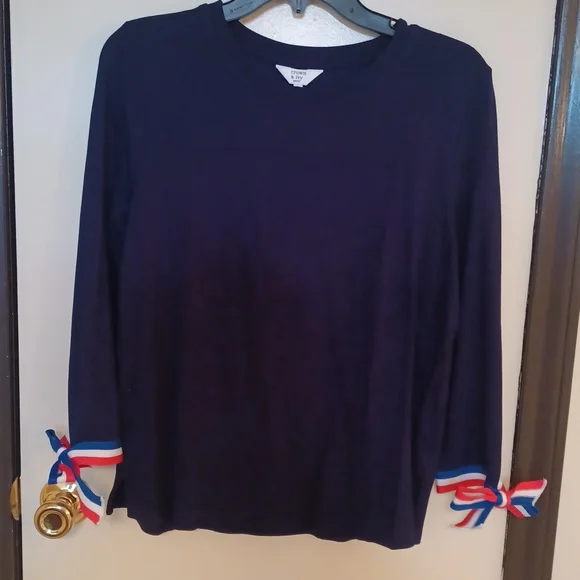 Crown & Ivy 3/4 sleeve top - Picture 1 of 5